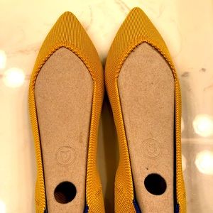 Rothys Marigolds size 8.5. Never worn.